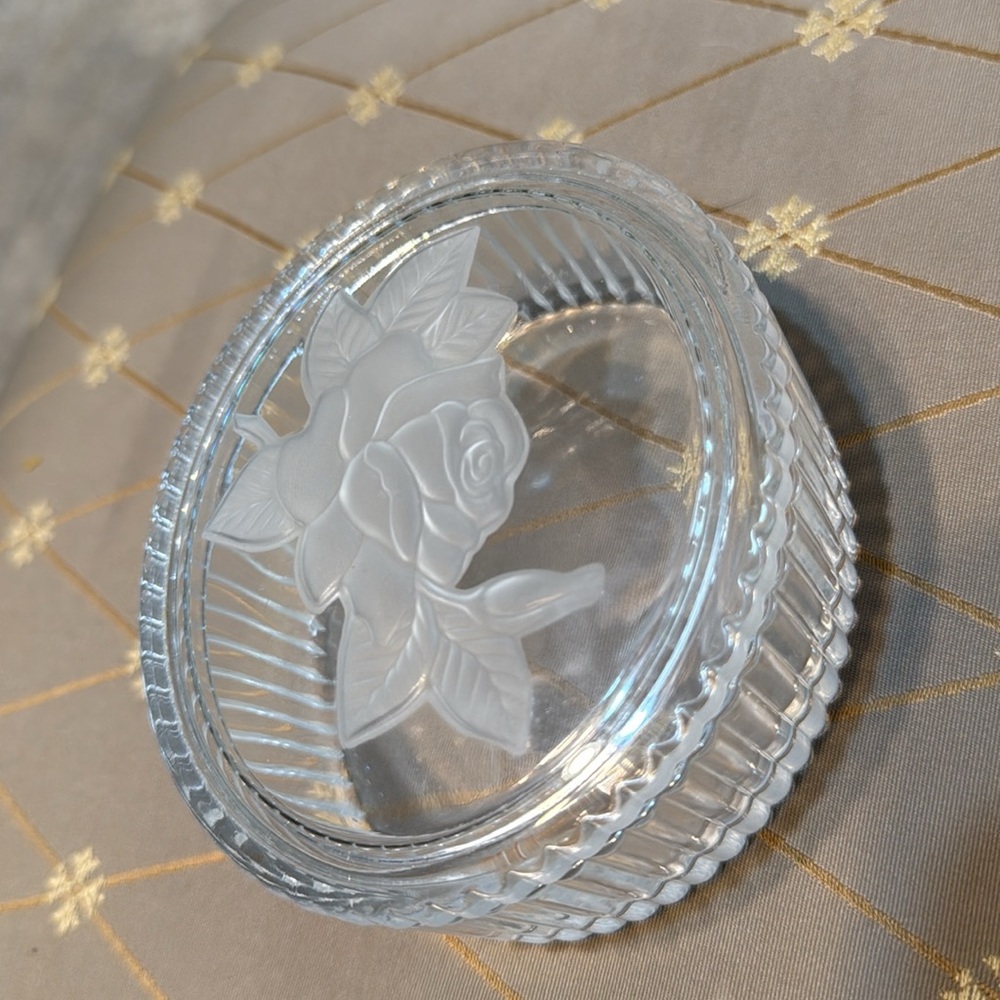 Oval Crystal Trinket Box with Frosted Rose Design